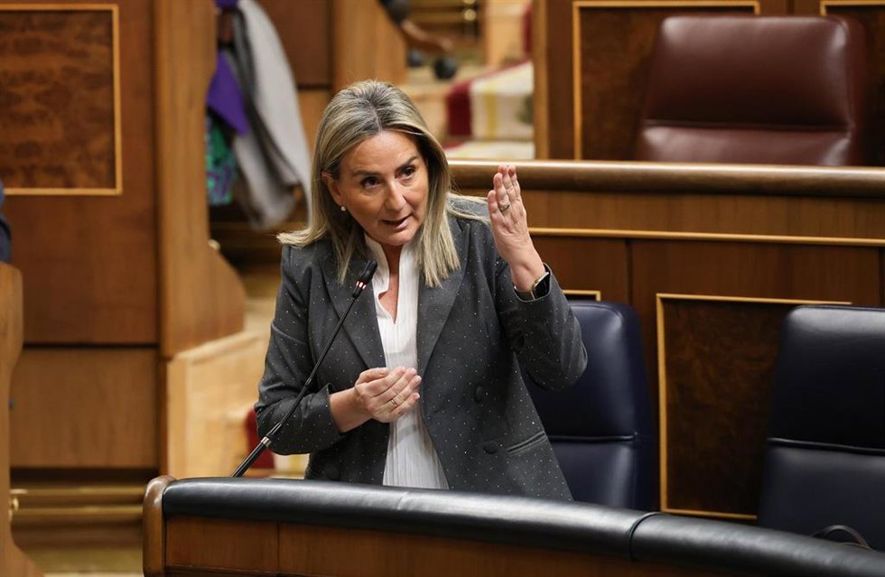 Archivo - El ministro de Educación, Formación Profesional y Deportes, Milagros Tolón, interviene durante una sesión de control al Gobierno, en el Congreso de los Diputados, a 18 de marzo de 2026, en Madrid (España). Sánchez afronta una nueva sesión de con