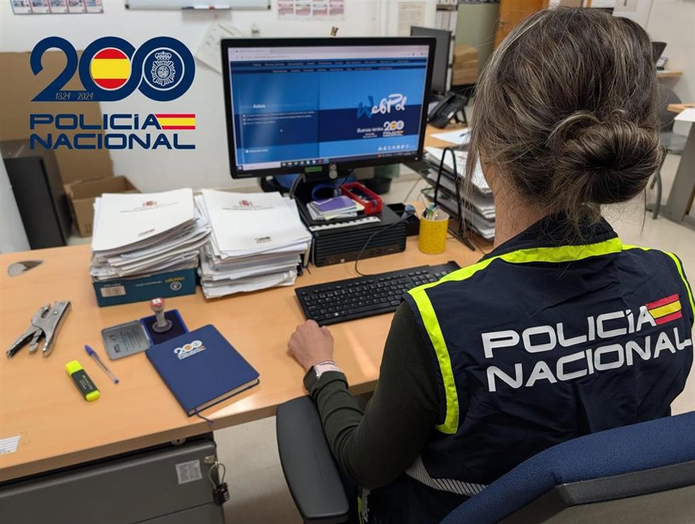 Agente de la Policía Nacional.