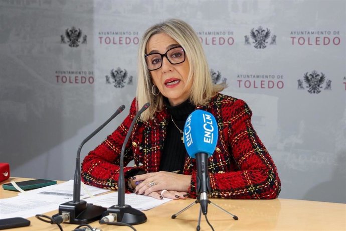 Archivo - La vicealcaldesa Inés Cañizares en rueda de prensa.