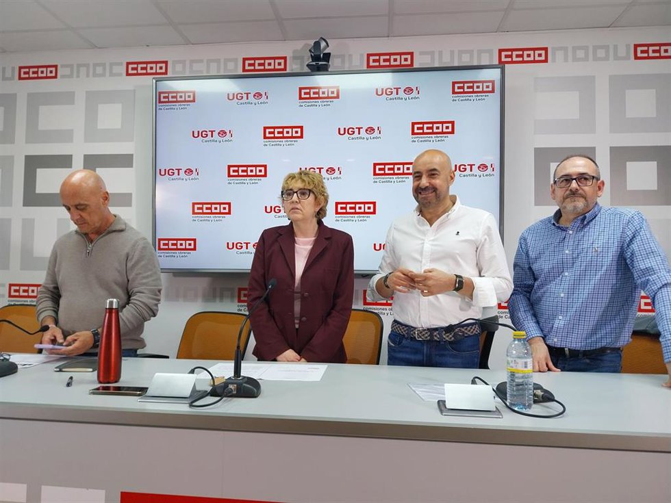 Ana Fernández de los Muros y Óscar Lobo presentan el manifiesto del 1 de Mayo