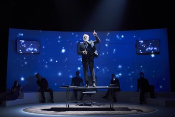 Archivo - Lluís Homar protagoniza en el Teatro del Soho de Málaga 'Memorias de Adriano'