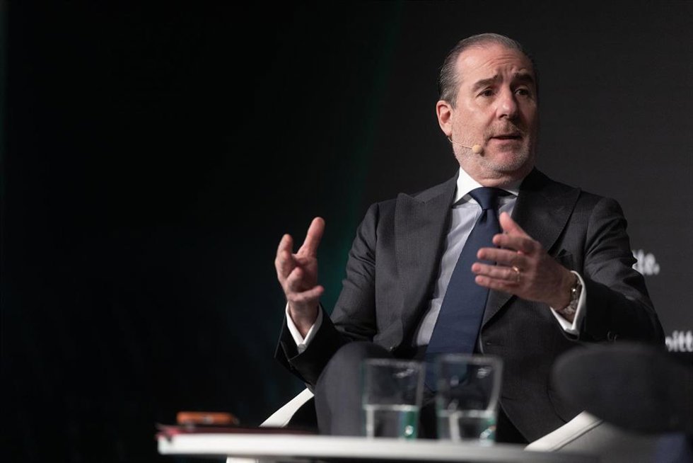 Archivo - El CEO de Banco Santander, Héctor Grisi, durante el 32º Encuentro del Sector Financiero de Deloitte y ABC, en Madrid (España). 