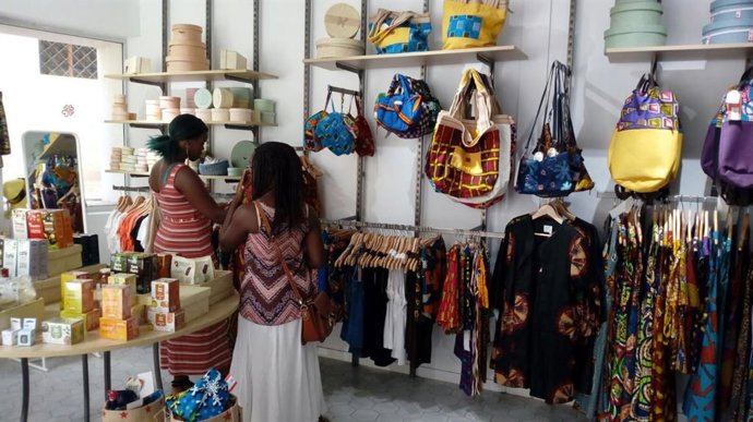 Archivo - Foto de archivo de una tienda en Mallorca.