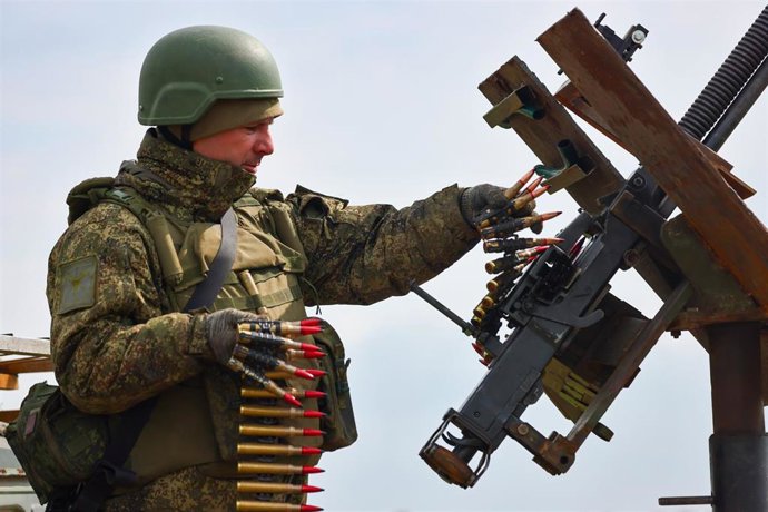 Un militar del Ejército de Rusia en la provincia ucraniana de Jersón, parcialmente ocupada en el marco de la invasión de Ucrania, desatada en febrero de 2022 (archivo)