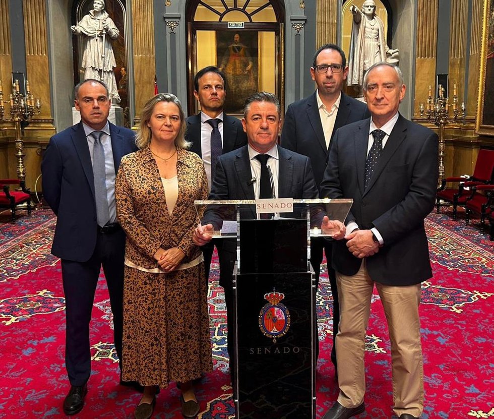 Diputados y senadores del PP.