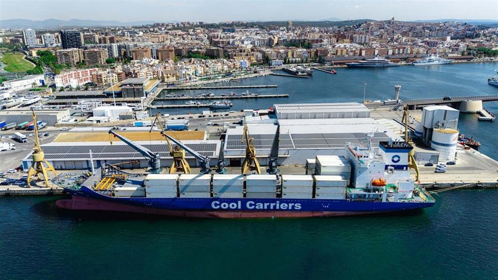 Imagen de la embarcación Snow Flower en el Port de Tarragona, donde ha permanecido durante 3 días