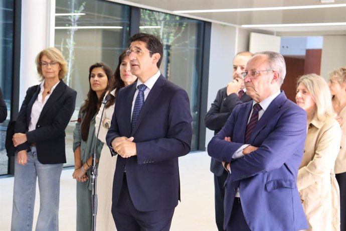 El vicepresidente segundo del Gobierno de Castilla-La Mancha, José Manuel Caballero, en su visita a la nueva Ciudad Administrativa de la Junta de Comunidades de Castilla-La Mancha.