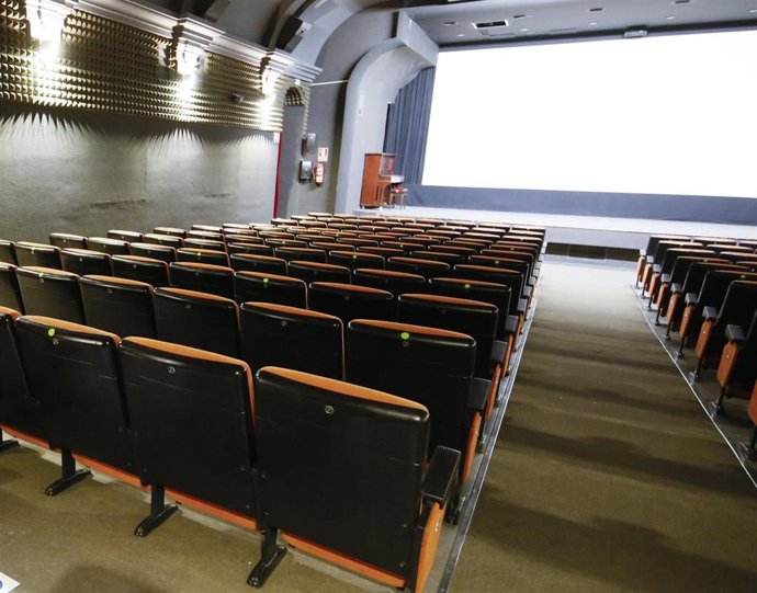 Archivo - Sala de proyección de la Filmoteca de Andalucía en Córdoba.