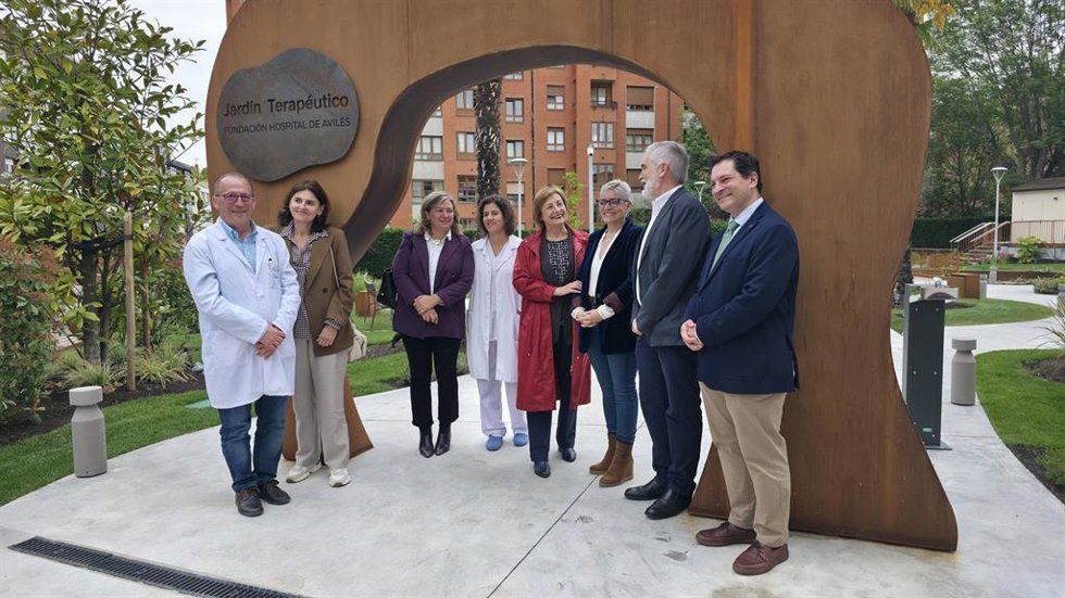 El Hospital Avilés inaugura su Jardín Terapéutico que busca mejorar la calidad asistencial de los pacientes.