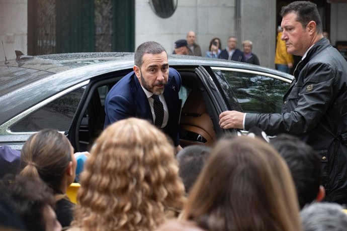 O empresário Víctor de Aldama ao chegar ao Supremo Tribunal, em 29 de abril de 2026, em Madri (Espanha). Os réus estão sendo julgados no Supremo Tribunal desde 7 de abril por supostas irregularidades nos contratos de máscaras