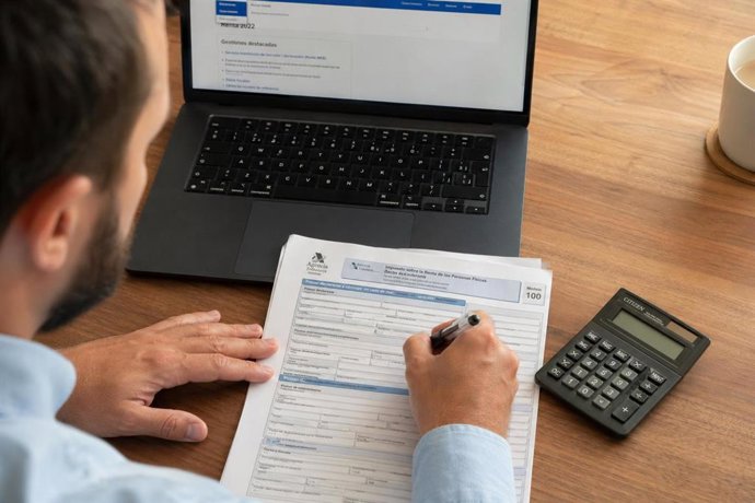 Declarando revela sistema adelantos IRPF perjudica 60% autónomos