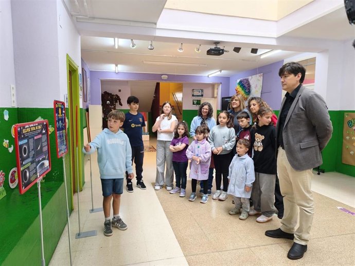 Borja Sánchez, primero por la derecha