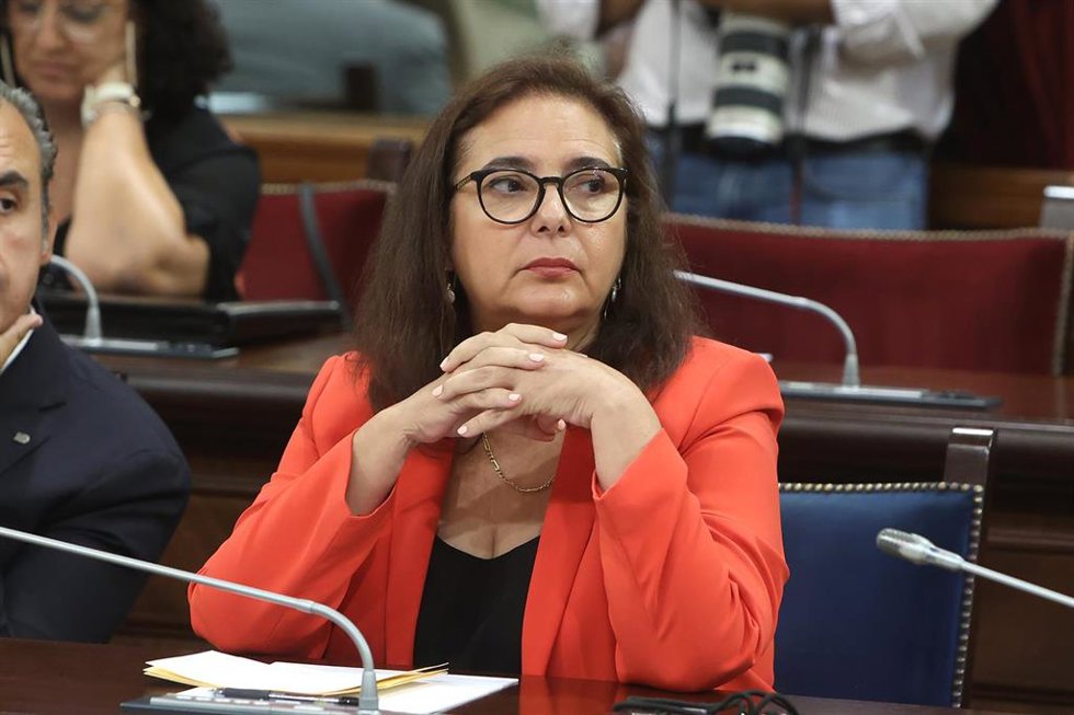 Archivo - La consellera de Salud, Manuela García durante una sesión de control en el Parlament balear, a 12 de septiembre de 2023, en Palma de Mallorca, Mallorca (España). 