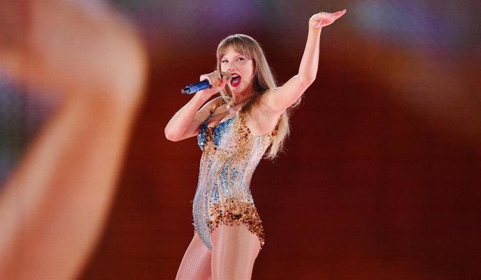 Archivo - Taylor Swift regresa por sorpresa a los cines tras The Eras Tour con* ¿The Life of a Showgirl: La película?
