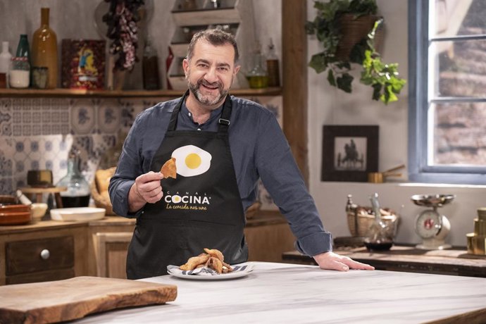 Canal Cocina recuerda el potaje de vigilia o el hígado encebollado en Que no caigan en el olvido, con Sergio Fernández