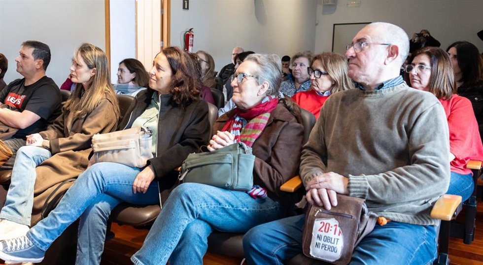 Archivo - Asociaciones de Víctimas de la dana en un acto de la UV en Alaquàs