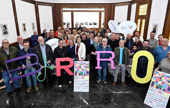 Presentación del calendario de fiestas de los barrios de Santander