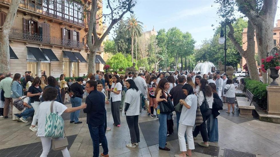 Concentración de médicos en Palma contra el Estatuto Marco.