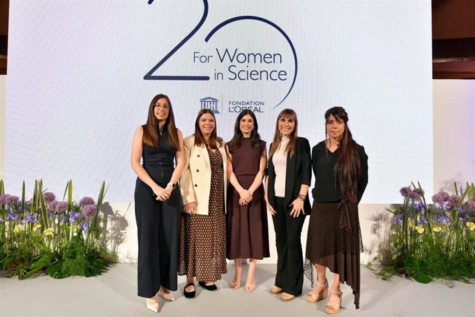 La investigadora gallega Cintia Folgueira, galardonada con el L'Oréal-Unesco For Women in Science en España