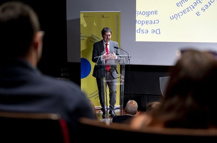 Educación presenta un curso 'online' para formar profesores en unas jornadas de alfabetización audiovisual.