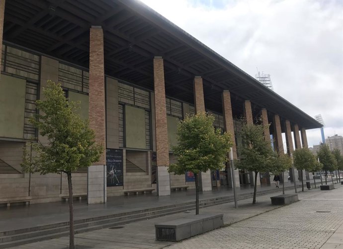 Archivo - Auditorio de Zaragoza desde un lateral