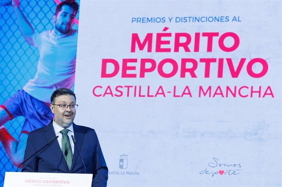 El consejero de Educación, Cultura y Deportes de Castilla-La Mancha, Amador Pastor, durante la gala de los Premios y Distinciones al Mérito Deportivo de Castilla-La Mancha.