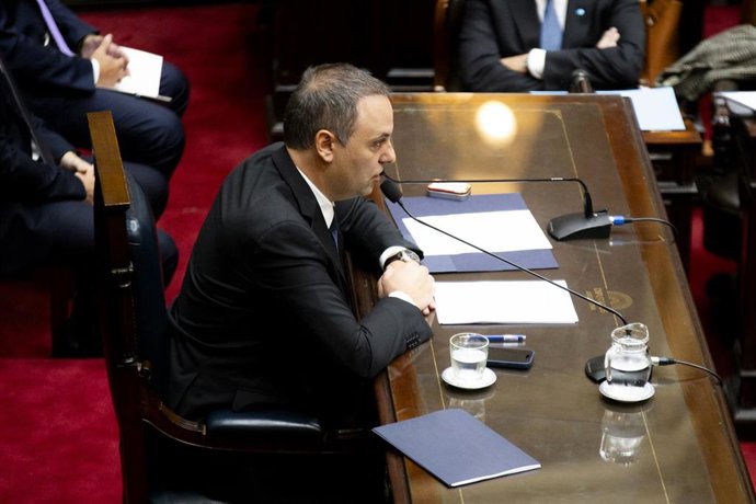 El jefe del Gabinete de Ministros de Argentina, Manuel Adorni, durante su intervención ante la Cámara de Diputados