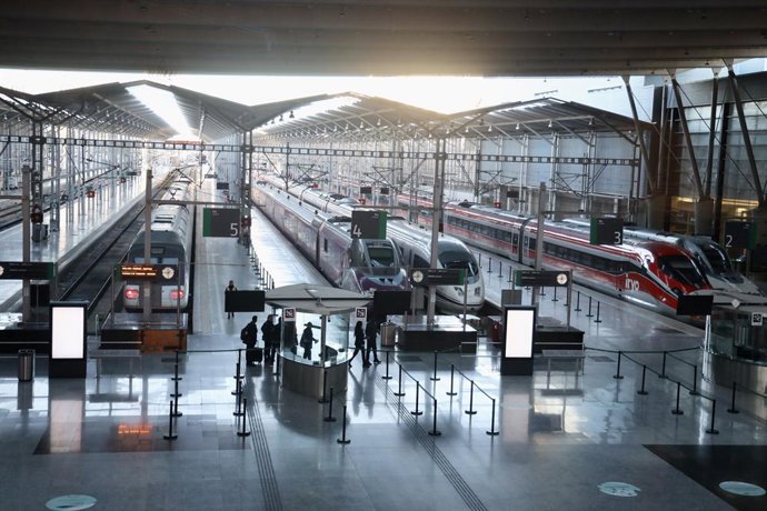Archivo - Imagen de la estación de Málaga, María Zambrano, afectada en la circulación de trenes tras el accidente ferroviario ocurrido este pasado domingo, 18 de enero, en Adamuz (Córdoba). A 19 de enero de 2026, en Adamuz, Córdoba (Andalucía, España). La