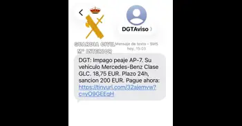 Guardia Civil alerta de una estafa por SMS que suplanta a la DGT por un falso impago de peaje