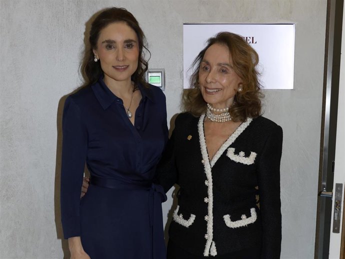 Archivo - Paloma Segrelles madre e hija