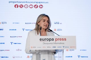 La ministra de Educación, Formación Profesional y Deportes, Milagros Tolón, participa en un desayuno organizado por Europa Press, a 30 de abril de 2026, en Madrid (España).