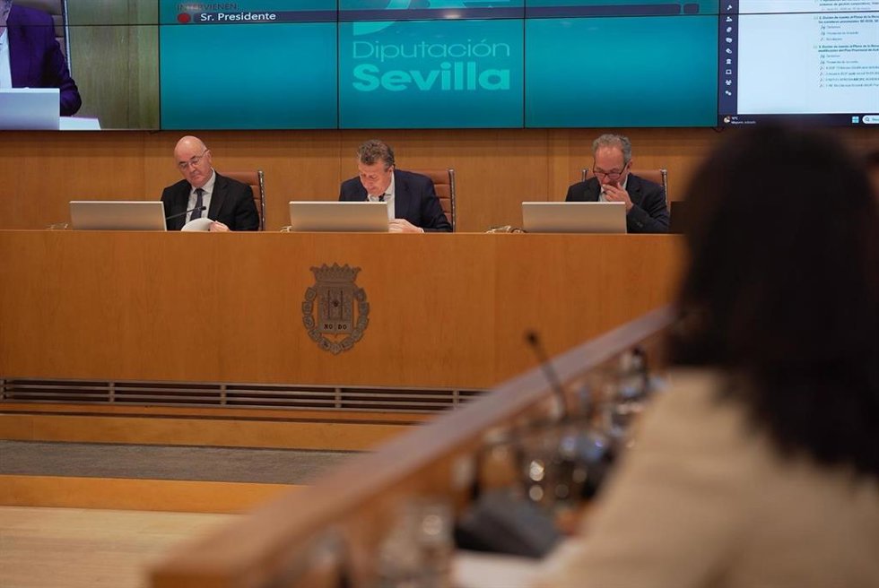 Imagen de la sesión del Pleno de la Diputación de Sevilla.