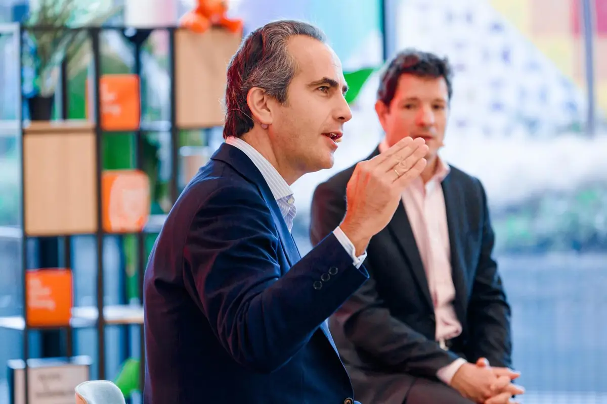 CEO do ING, Alfonso Tolcheff, e o diretor de Banca de Particulares, Javier Montes, durante uma coletiva de imprensa em Madrid.