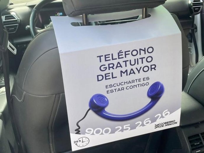 Ya se han comenzado a colocar los carteles informativos en los taxis.