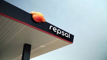Repsol eleva sus ganancias un 154% a marzo, hasta 929 millones, por revalorizaci