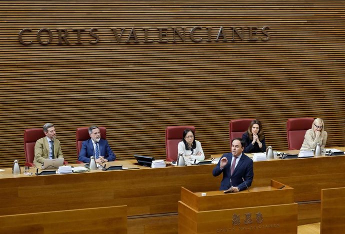 El 'president' de la Generalitat, Juanfran Pérez Llorca, en la sesión de control de este jueves en Les Corts