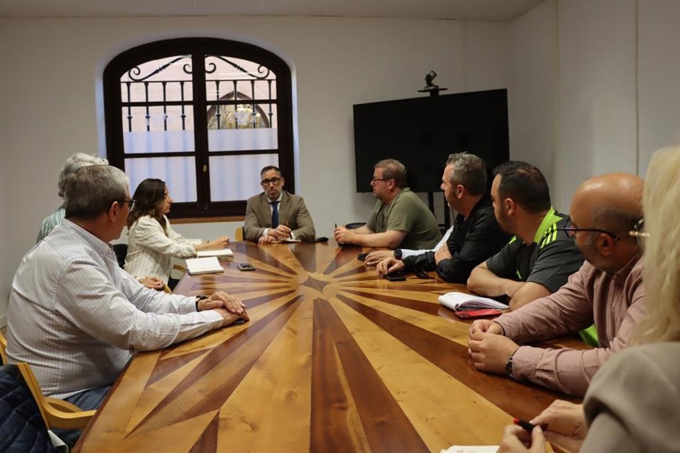 El Comité de Empresa de Unauto traslada al Ayuntamiento de Toledo y a la Policía Local diversas propuestas para mejorar el transporte urbano.