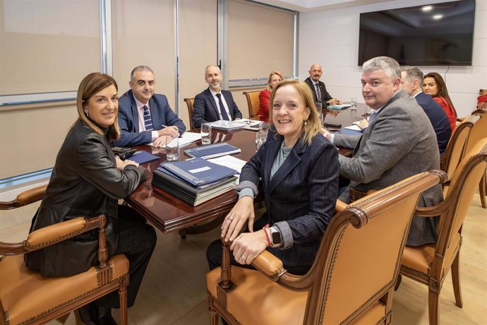 Archivo - Reunión del Consejo de Gobierno en foto de archivo