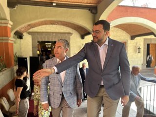 Adrián Barbón, en México