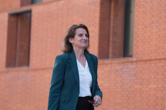 La vicepresidenta ejecutiva para una Transición Limpia, Justa y Competitiva de la Comisión Europea, Teresa Ribera, a su llegada al European Pulse Forum 2026, a 10 de abril de 2026, en Barcelona, Catalunya (España). El foro, organizado por el periódico dig