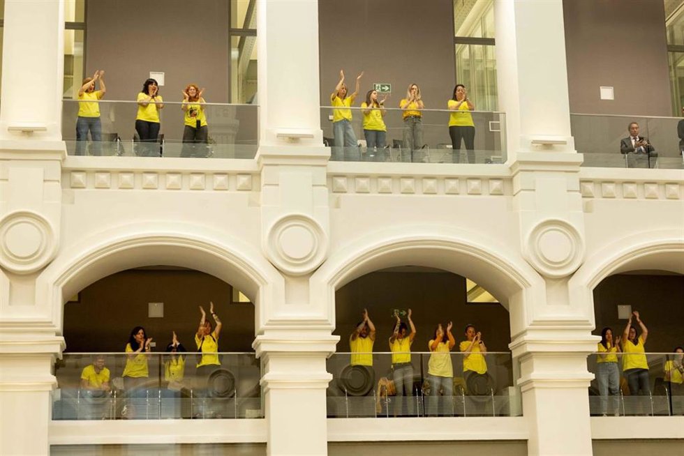Trabajadoras de las escuelas infantiles en el Pleno de Cibeles
