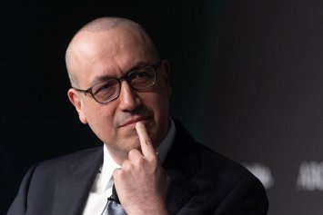 Archivo - El CEO de BBVA, Onur Genç, durante el 32º Encuentro del Sector Financiero de Deloitte y ABC, en Madrid (España). El encuentro reúne a los principales líderes de la banca, reguladores y expertos en transformación para analizar las claves de creci