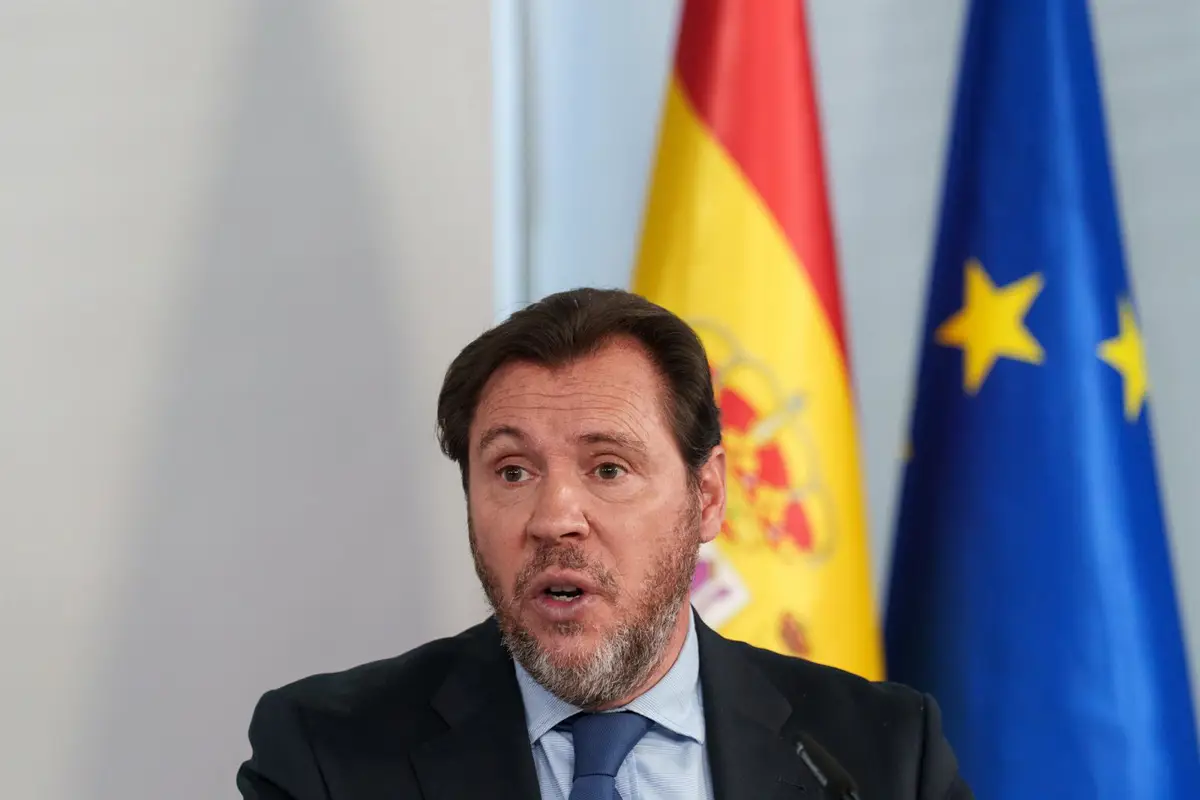 Óscar Puente en rueda de prensa