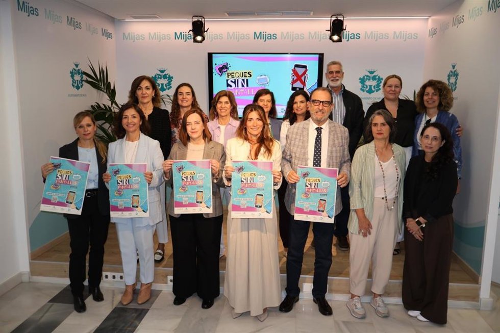 Presentación en Mijas de la campaña 'Peques sin pantallas'.