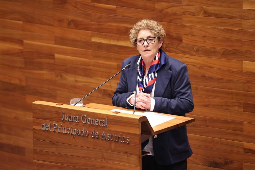 La diputada del PP de Asturias Gloria García durante la defensa de la iniciativa este jueves.