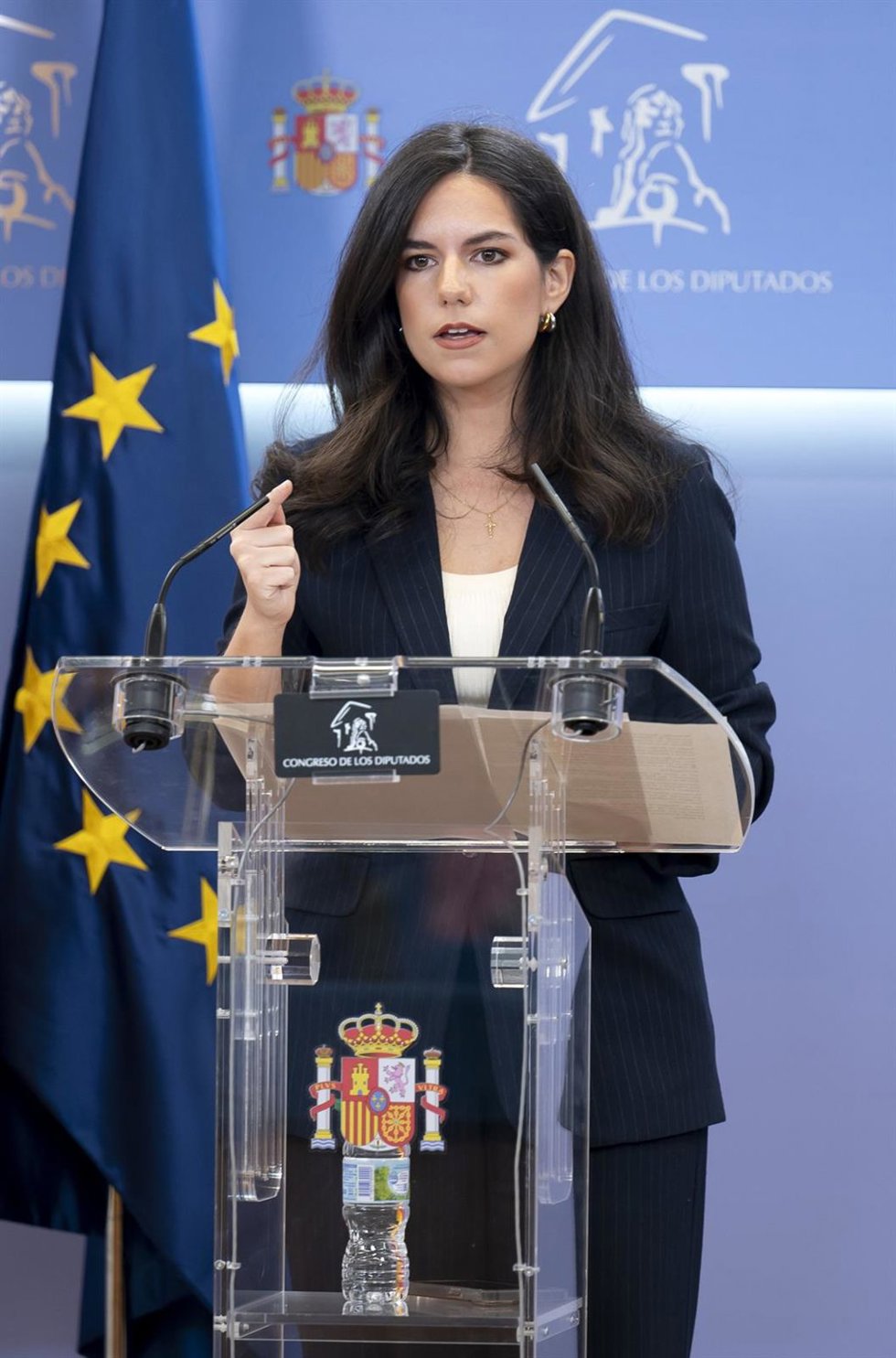 La portavoz de Vox en el Congreso, Pepa Millán, durante una rueda de prensa en el Congreso 