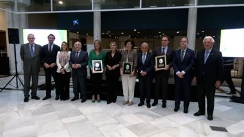 La Academia de Ciencias Sociales y CaixaBank premian la sostenibilidad en Andalu