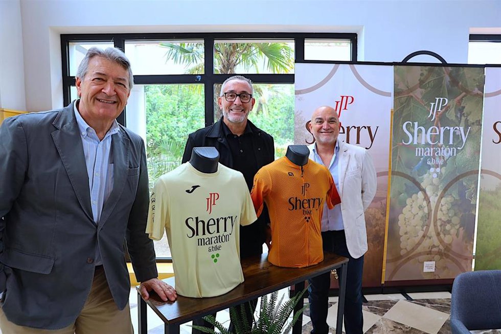El delegado de Deportes y Salud en el Ayuntamiento de Jerez de la Frontera (Cádiz), Tomás Sampalo, en la presentación de la JJP Sherry Maratón y la JJP Sherry Bike de este fin de semana.