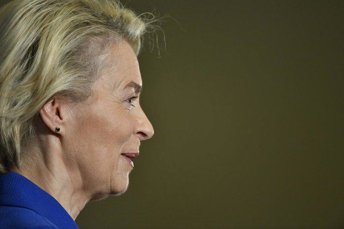 Archivo - Arquivo - 6 de dezembro de 2024, Uruguai, Montevidéu: Ursula von der Leyen, presidente da Comissão Europeia, discursa durante a Cúpula do Mercosul. A Comissão Europeia e o bloco comercial sul-americano Mercosul anunciam o acordo UE-Mercosul para