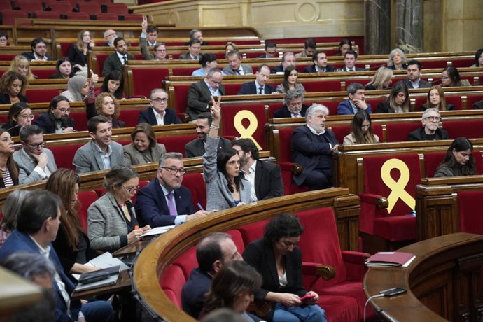 Archivo - Un ple al Parlament de Catalunya